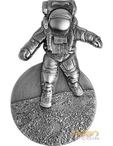 ASTRONAUT ON THE MOON Antiqued 2 Oz Silver Coin 10000 Francs Chad 2022